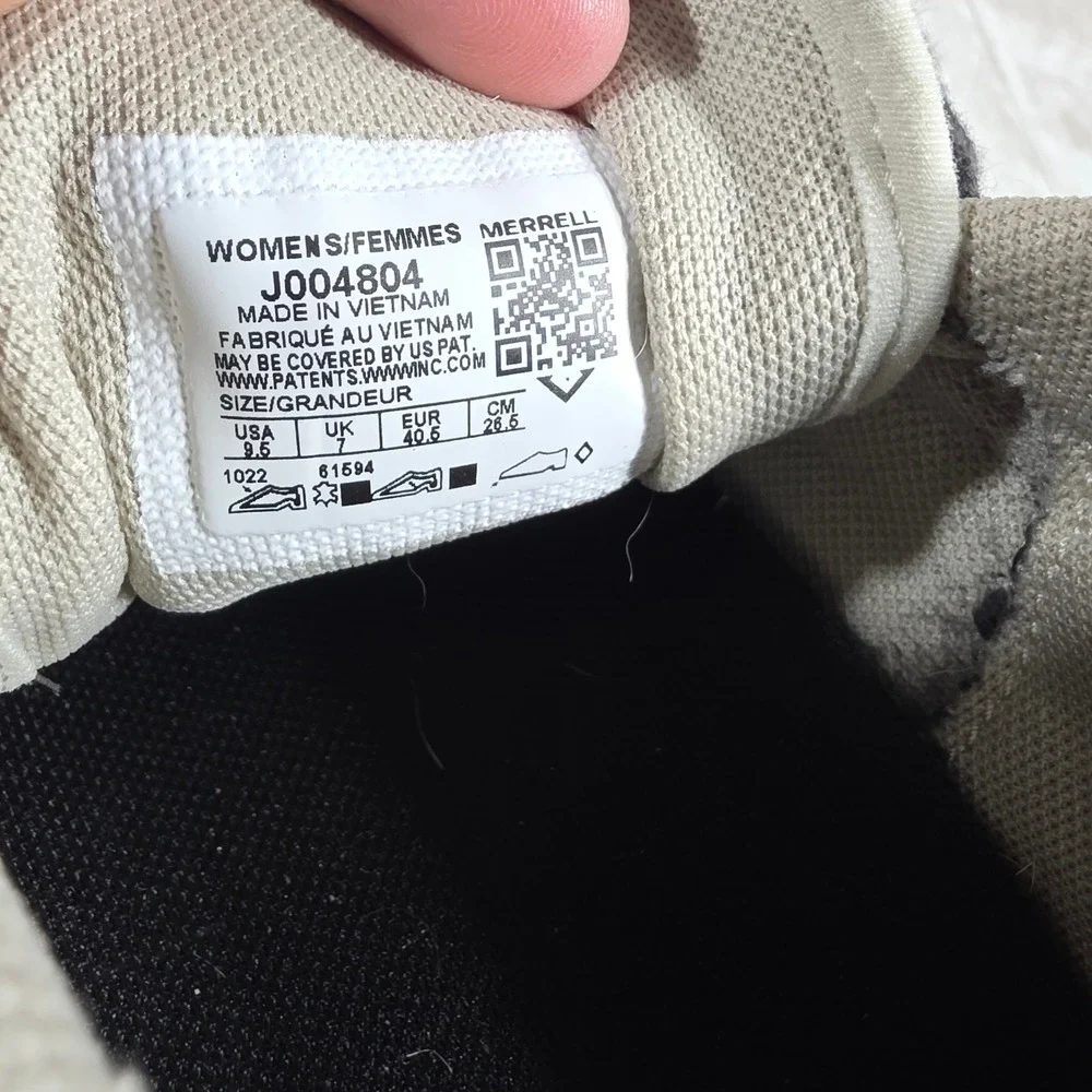 Merrell‎ Alpine Sneaker Womens 9.5 Black Suede Quilted Retro Outdoor J004804